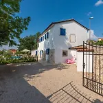 Villa Lavova *