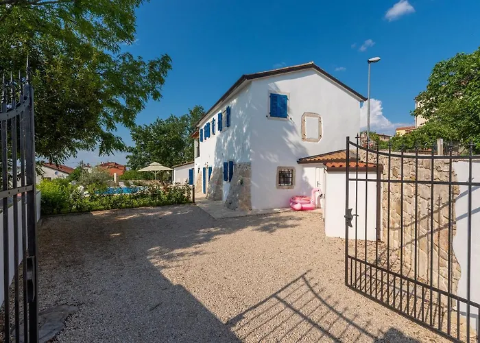 Villa Lavova *