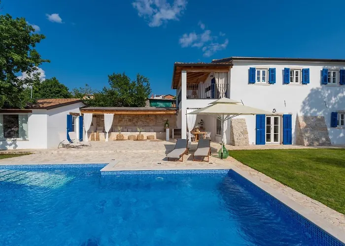 Lavova Villa