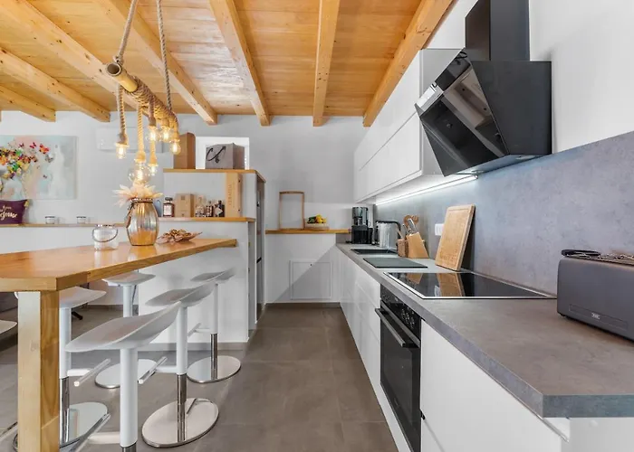 Lavova * 브르토니글라